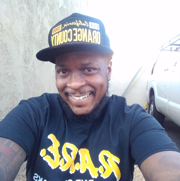 Meet your Posher, Andre - Picture 1 of 1